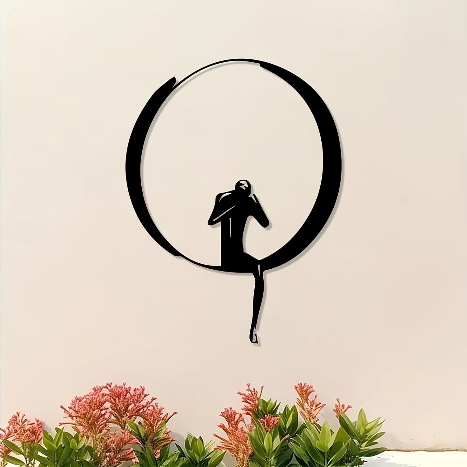 Vintage Iron Wall Art Statue, Circular Frame Design, Mural for Living Room, Wedding, Bar & Lounge - Artistic Indoor Decor with Sturdy Construction, Home & Wedding Decoration(16in/40cm)